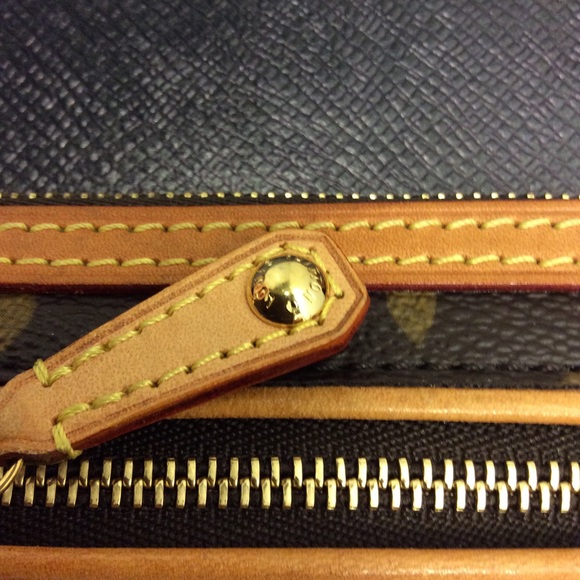 Louis Vuitton mini bag. Excellent. - Picture 2 of 8